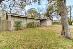 4106 California St, Dickinson, TX 77539 - Photo 2