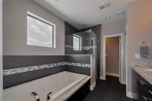 2115 Hadley St, Houston, TX 77003 - Photo 20