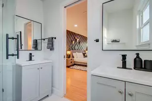 9614 Springmont Dr, Houston, TX 77080 - Photo 18