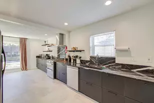9614 Springmont Dr, Houston, TX 77080 - Photo 4