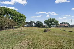 111 Terrace Dr, Point Blank, TX 77364 - Photo 34