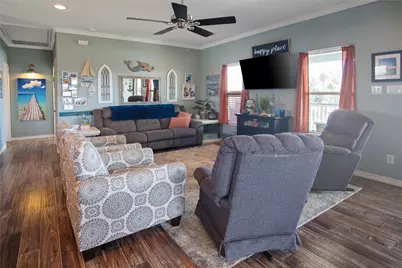 857 Gulfview Drive, Crystal Beach, TX 77650 - Photo 18