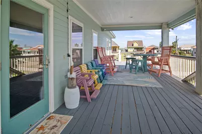 857 Gulfview Drive, Crystal Beach, TX 77650 - Photo 10
