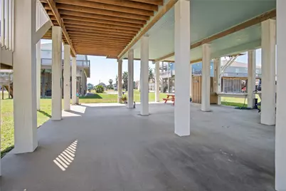 857 Gulfview Drive, Crystal Beach, TX 77650 - Photo 6