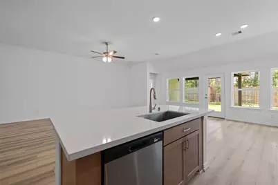 122 Mockingbird Trails Drive, Willis, TX 77318 - Photo 14