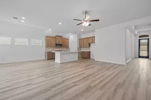 122 Mockingbird Trails Dr, Willis, TX 77318 - Photo 10