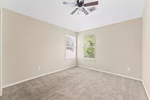 9202 State Walk Cir, Houston, TX 77064 - Photo 18