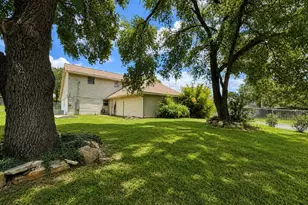 1001 Clearspring Dr, Brenham, TX 77833 - Photo 14