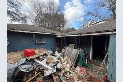 2740 Lakeview Circle, Beaumont, TX 77703 - Photo 24