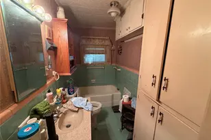 2740 Lakeview Cir, Beaumont, TX 77703 - Photo 20