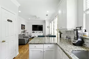 5225 Sagecircle Street S, Houston, TX 77056 - Photo 10
