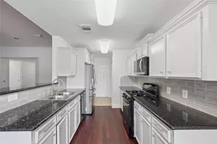 11 Clara Barton Ln, Galveston, TX 77551 - Photo 12