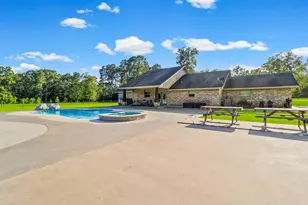 1109 Soda Loop E, Livingston, TX 77351 - Photo 38