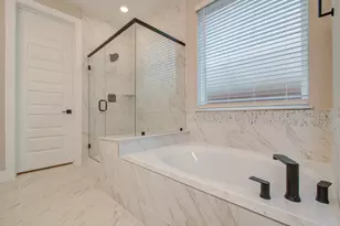9950 Wild Indigo Cir, Conroe, TX 77385 - Photo 24