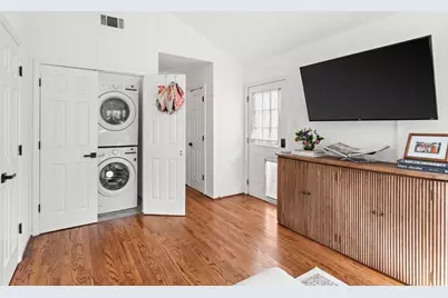 1516 Lawrence Street, Houston, TX 77008 - Photo 12