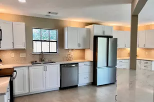 2506 18th St N, Texas City, TX 77590 - Photo 6