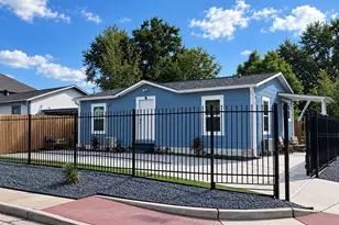 908 Jewett St, Houston, TX 77009 - Photo 1