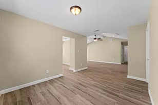 4339 Saffron Ln, Friendswood, TX 77546 - Photo 10