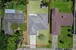 4339 Saffron Ln, Friendswood, TX 77546 - Photo 34