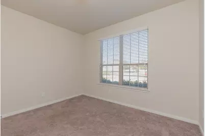 10 Log House Court, Tomball, TX 77375 - Photo 6