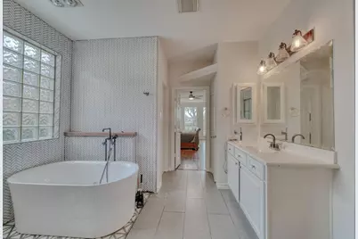 9606 Oakland Lake Way, Missouri City, TX 77459 - Photo 18