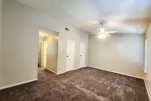 17742 Kings Park Ln, Houston, TX 77058 - Photo 18