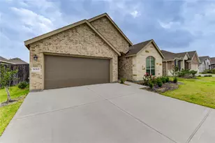 8015 Eagle Crk Ln, Richmond, TX 77469 - Photo 1
