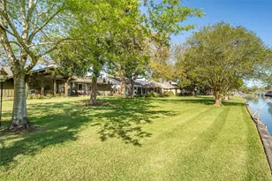 135 Woodhaven Ln, Taylor Lake Village, TX 77586 - Photo 36