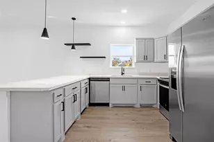 9708 Stedman St, Houston, TX 77028 - Photo 8