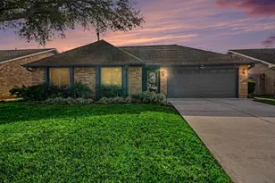 11514 Sagevalley Dr, Houston, TX 77089 - Photo 2