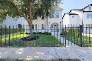 2410 Truxillo St, Houston, TX 77004 - Photo 2
