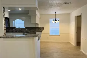 602 Rosewood Dr, Shenandoah, TX 77381 - Photo 10