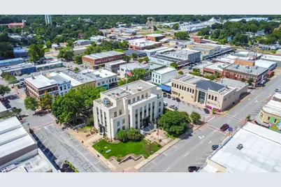 325 E Main Street, Brenham, TX 77833 - Photo 8