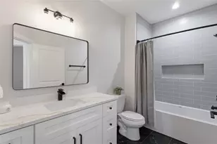 1840 E Lake Dr, Huntsville, TX 77340 - Photo 24
