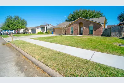 3 Lazybrook Street, Angleton, TX 77515 - Photo 28