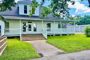200 W Post Office St, Eagle Lake, TX 77434 - Photo 2