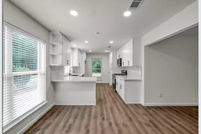 155 Rushwing Place, The Woodlands, TX 77381 - Photo 18