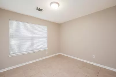 16526 Eaglewood Shadows Drive, Sugar Land, TX 77498 - Photo 12