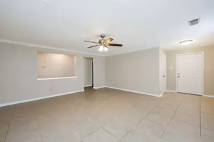 16526 Eaglewood Shadows Dr, Sugar Land, TX 77498 - Photo 4