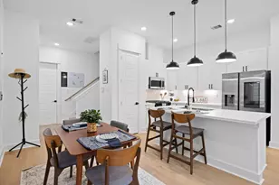 324 Neyland St, Houston, TX 77022 - Photo 6