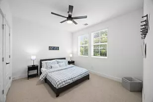 324 Neyland St, Houston, TX 77022 - Photo 26