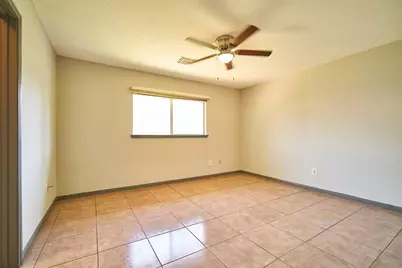 7811 Londres Drive, Houston, TX 77083 - Photo 22