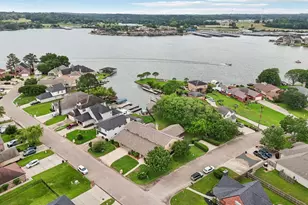 9243 Deepwater Dr, Montgomery, TX 77356 - Photo 46