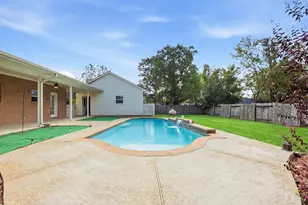1945 Dorothy Ln, Sealy, TX 77474 - Photo 38