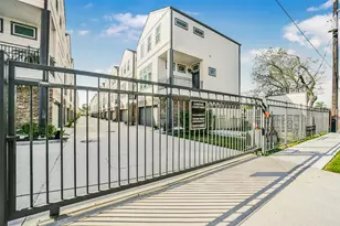 720 W Donovan St, Houston, TX 77091 - Photo 1