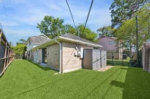 7738 Betty Jane Ln, Houston, TX 77055 - Photo 30