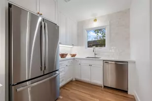 516 Highland St, Houston, TX 77009 - Photo 14