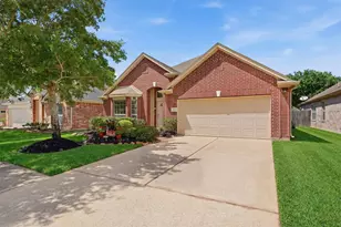 30411 Mesa Valley Dr, Spring, TX 77386 - Photo 2