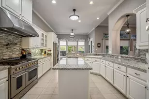 26 Brookgreen Cir S, Montgomery, TX 77356 - Photo 14