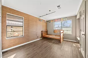 623 Spell St, Houston, TX 77022 - Photo 16